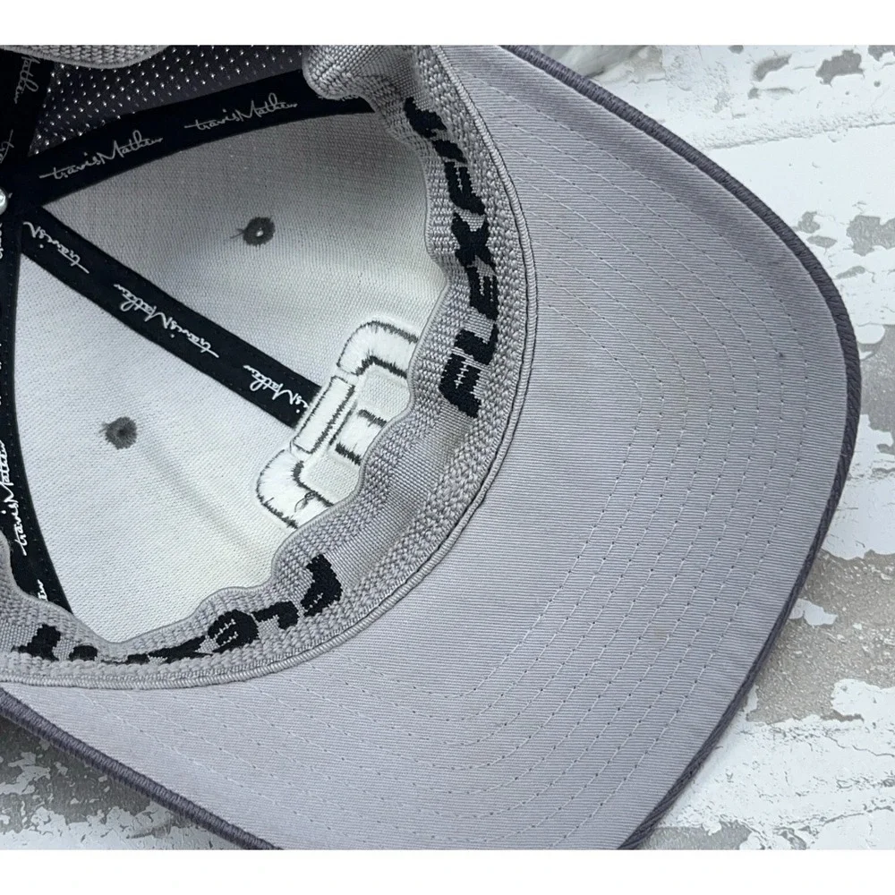 Travis Mathew‎ Hat Cap Stretch Flex Fit L/XL Gray Performance Lightweight Golf